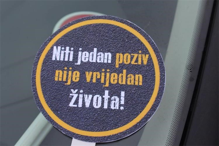 Slika /2022/PROMET ILUSTRACIJE/Poziv nije vrijedan života.jpg
